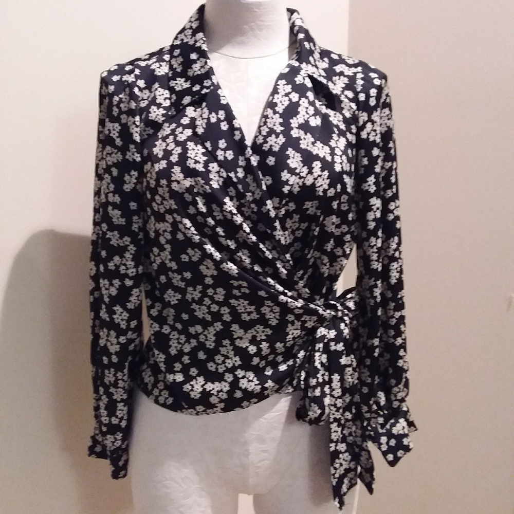Banana Republic Black and Cream Long Sleeve Wrap Blouse